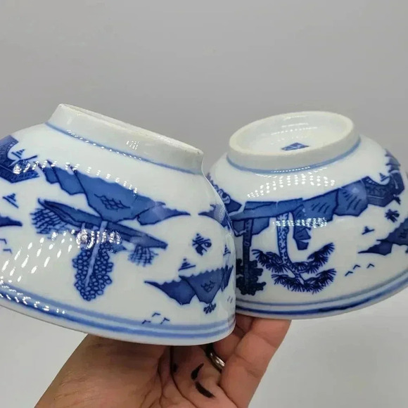 Beautiful! Set Of Three  Blue & White Oriental Dipping Bowls & One Sauce Bowl - Picture 7 of 11